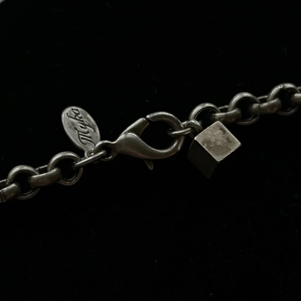 Belcher Chain Choker with Swarovski Pendant by MYKA DESIGNS - Picture 5 of 6